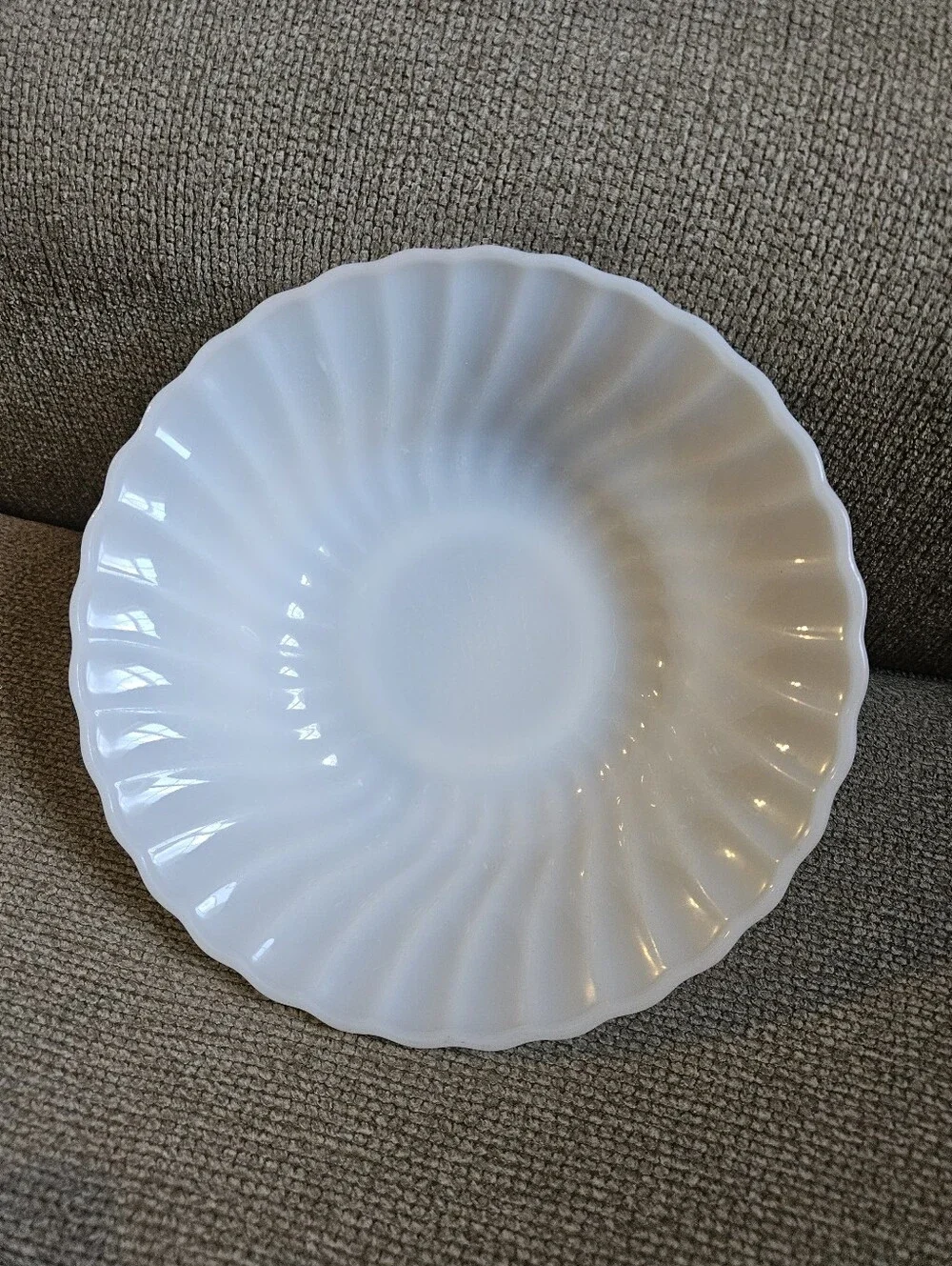 Vintage Anchor Hocking White Milk Glass Bowl Swirl Pattern